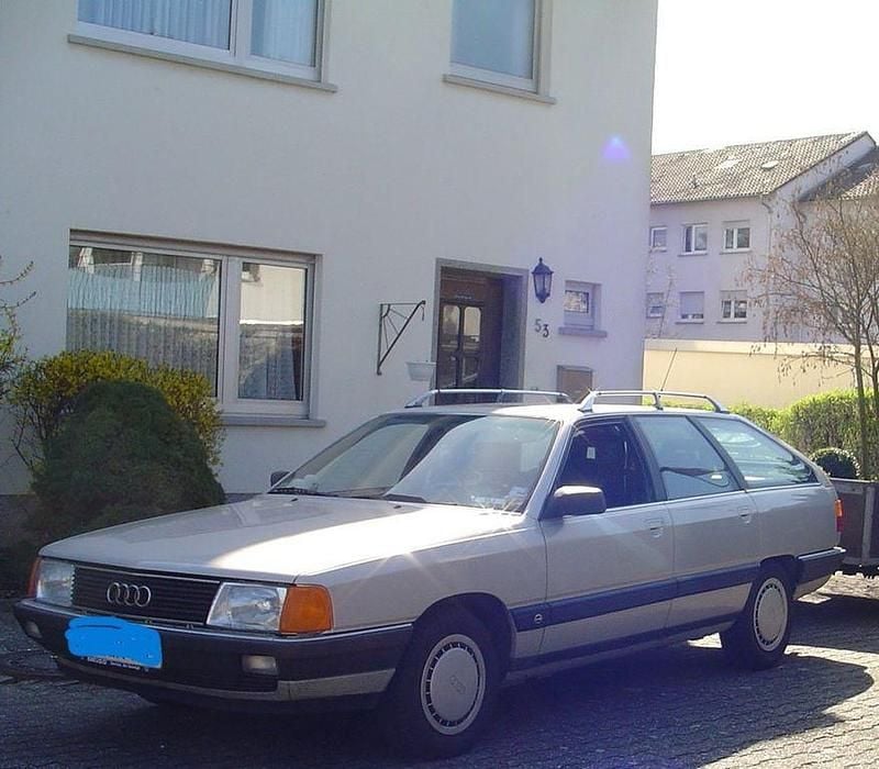 Silber Gebraucht 1990 Audi 100 Kombi | 6.250 € - Bild 1/4