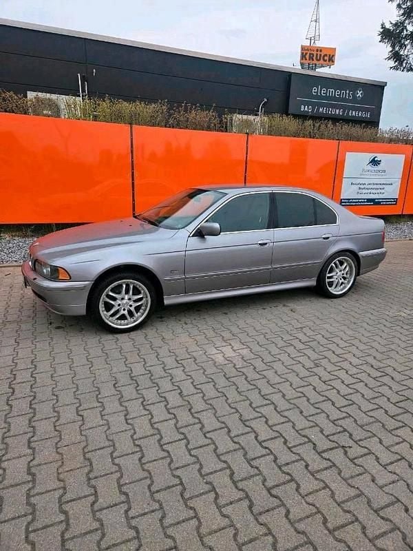 Second-hand BMW 525 192 CP (141 kW) 2000 Argintiu Berlinǎ