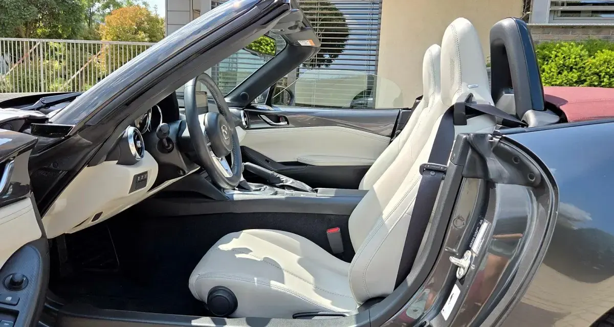 Gebraucht Mazda MX5 Ad'Vantage 184 PS (135 kW) 2021 Grau Cabrio