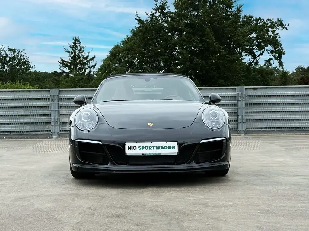 Gebraucht Porsche 911 Carrera 4 GTS 450 PS (330 kW) 2018 Tiefschwarz Cabrio