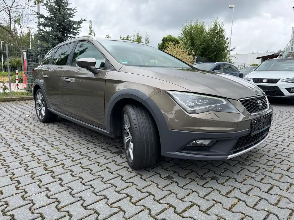 Gebraucht Seat Leon X-Perience 4Drive 184 PS (135 kW) 2017 Braun Kombi