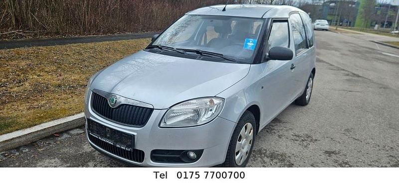 Gebraucht Skoda Roomster 69 PS (50 kW) 2009 Silber Van / Kleinbus