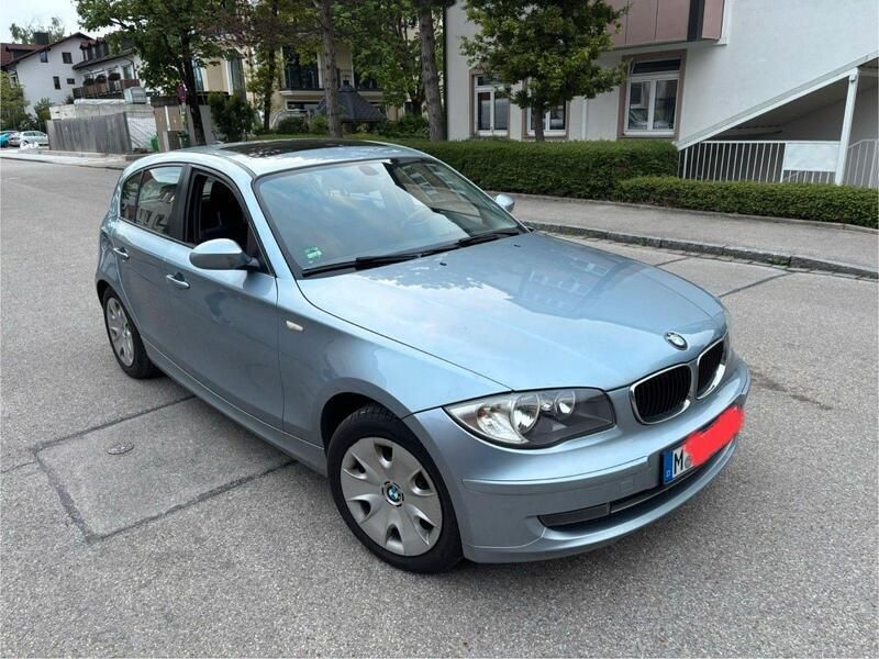 Blau Gebraucht 2009 BMW 118 Coupé Coupé | 4.000 € (Guter Preis) - Bild 1/4