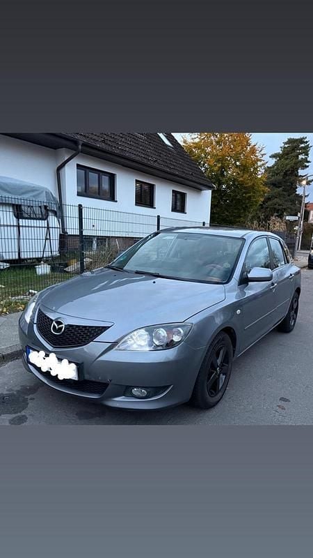 Grau Gebraucht 2004 Mazda 3 Kleinwagen | 4.299 € (Teuer) - Bild 1/4