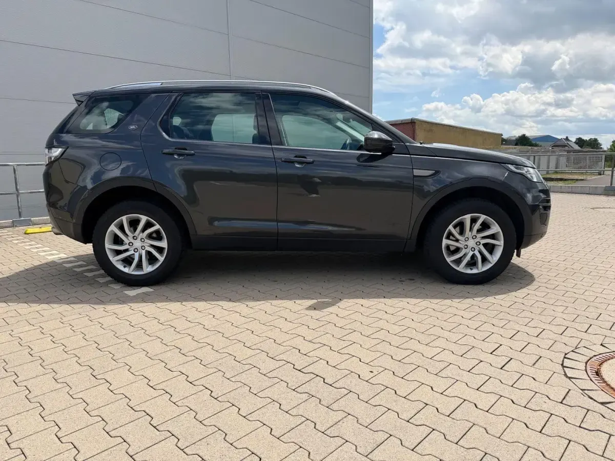Gebraucht Land Rover Discovery Sport SE 150 PS (110 kW) 2019 Grau SUV