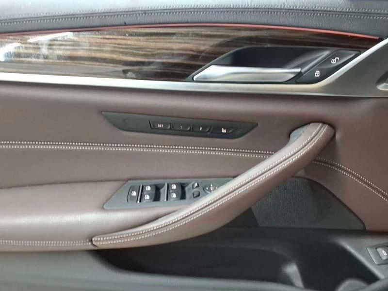 Gebraucht BMW 530 Luxury Line 286 PS (210 kW) 2022 Schwarz Limousine