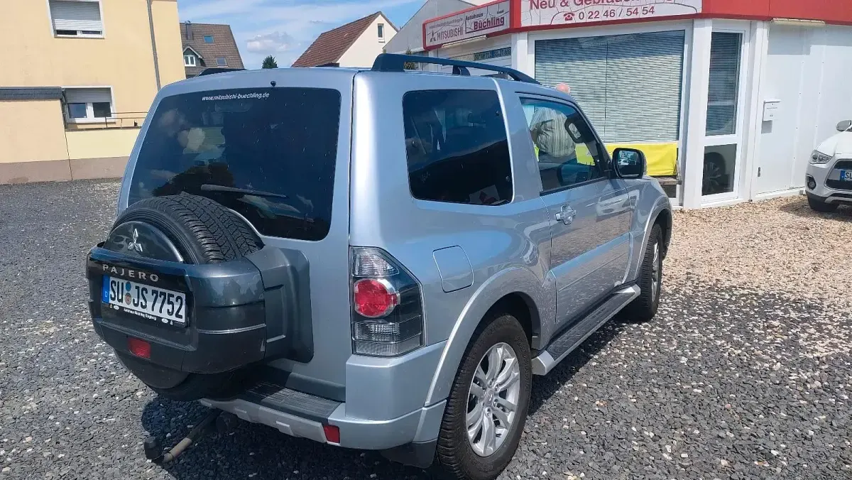 Gebraucht Mitsubishi Pajero Top 190 PS (139 kW) 2018 Silber SUV
