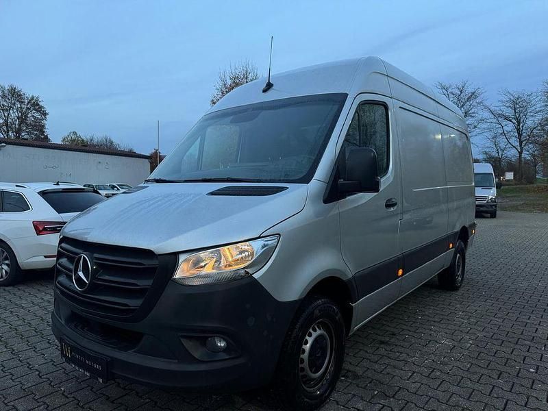 Silber Gebraucht 2022 Mercedes Sprinter Van | 29.850 € (Guter Preis) - Bild 1/4