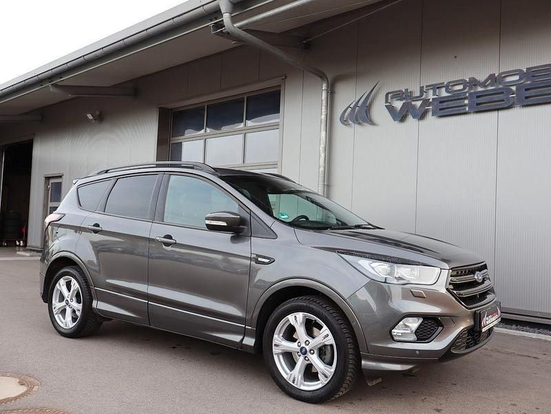 Gebraucht Ford Kuga ST-Line 150 PS (110 kW) 2019 Grau SUV