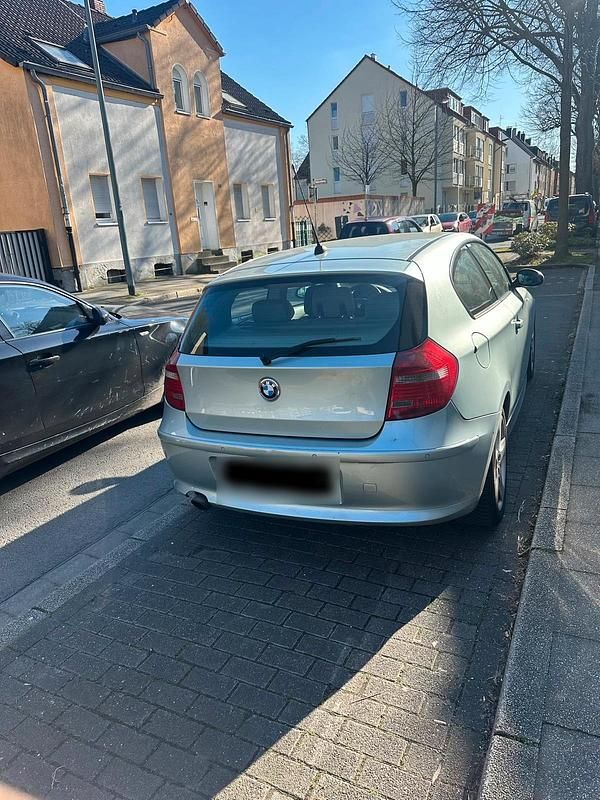 Gebraucht BMW 118 143 PS (105 kW) 2007 Silber Kleinwagen