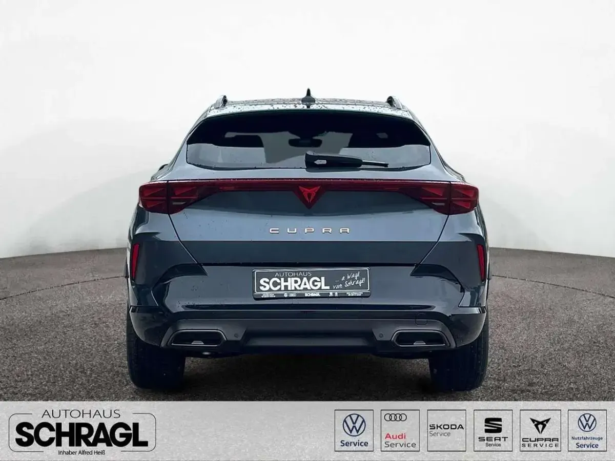 Gebraucht Cupra Formentor 150 PS (110 kW) 2025 "magnetic tech" grau metallic SUV