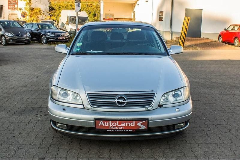 Gebraucht Opel Omega 144 PS (105 kW) 2001 Silber Limousine