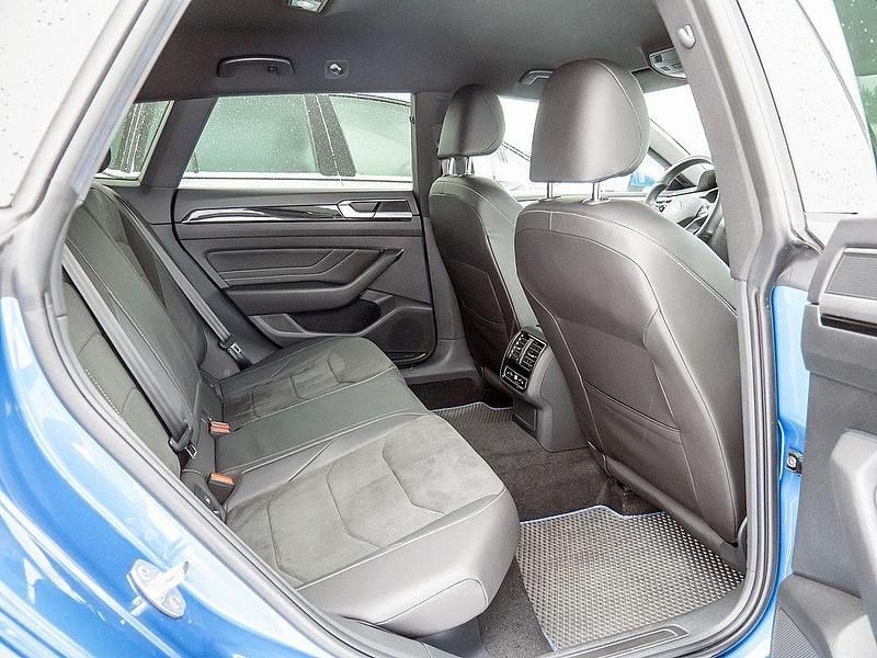 Gebraucht VW Arteon R-line 190 PS (139 kW) 2022 Blau Limousine