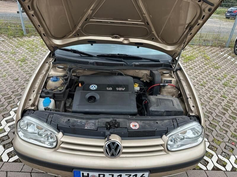 Gold Gebraucht 2002 VW Golf IV Sport Kleinwagen | 2.500 € (Fairer Preis) - Bild 1/4