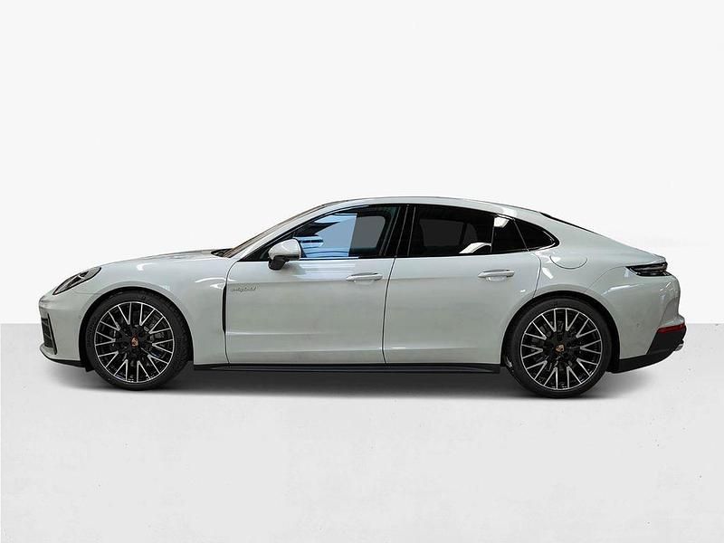 Neu Porsche Panamera 470 PS (345 kW) 2025 Grau Kleinwagen