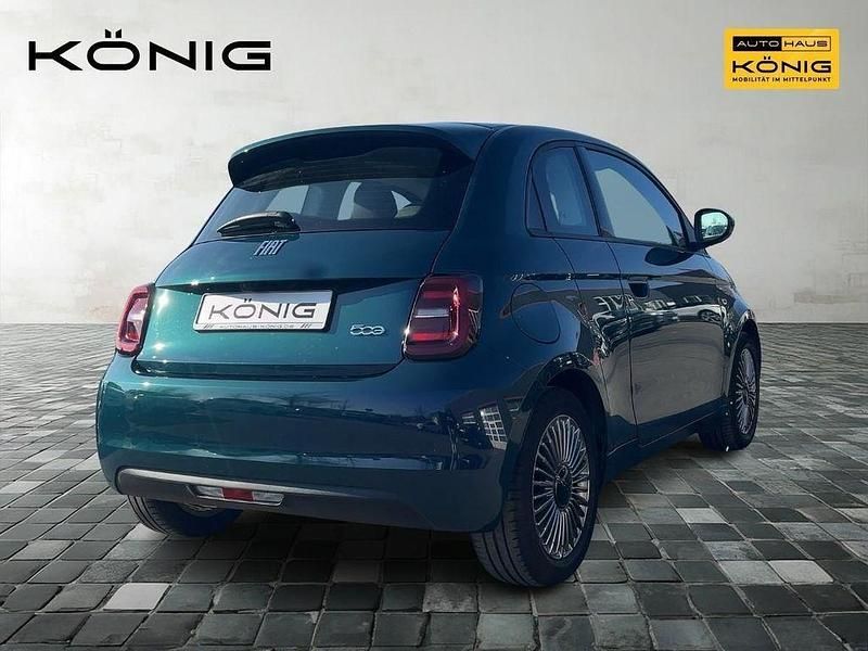 Second-hand Fiat 500e 86 kW (118 CP) 2023 Verde Berlinǎ