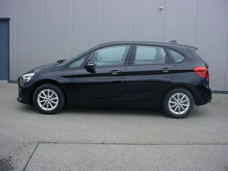 Gebraucht BMW 218 Active Tourer 140 PS (102 kW) 2019 Schwarz Van / Kleinbus