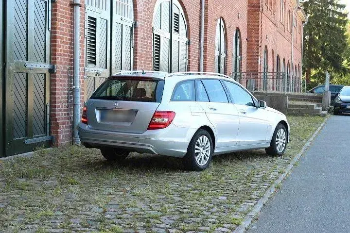 Gebraucht Mercedes C180 Elegance 156 PS (114 kW) 2012 Silber Kombi