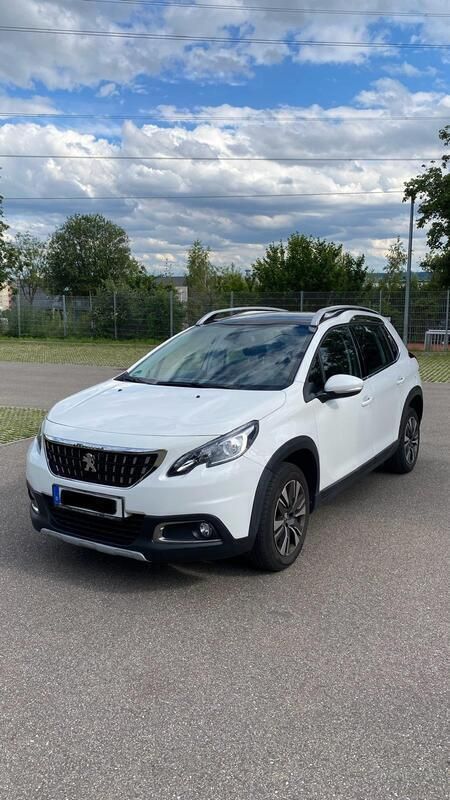 Weiß Gebraucht 2018 Peugeot 2008 Allure SUV | 10.899 € (Fairer Preis) - Bild 1/4