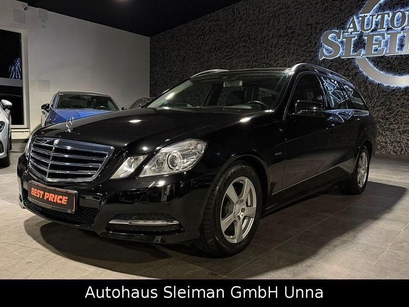 Gebraucht Mercedes E220 170 PS (125 kW) 2011 Schwarz Kombi