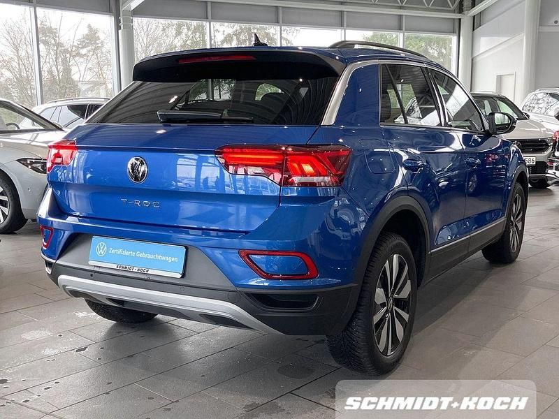 Gebraucht VW T-Roc Move 116 PS (85 kW) 2024 Ravennablau (blau) SUV