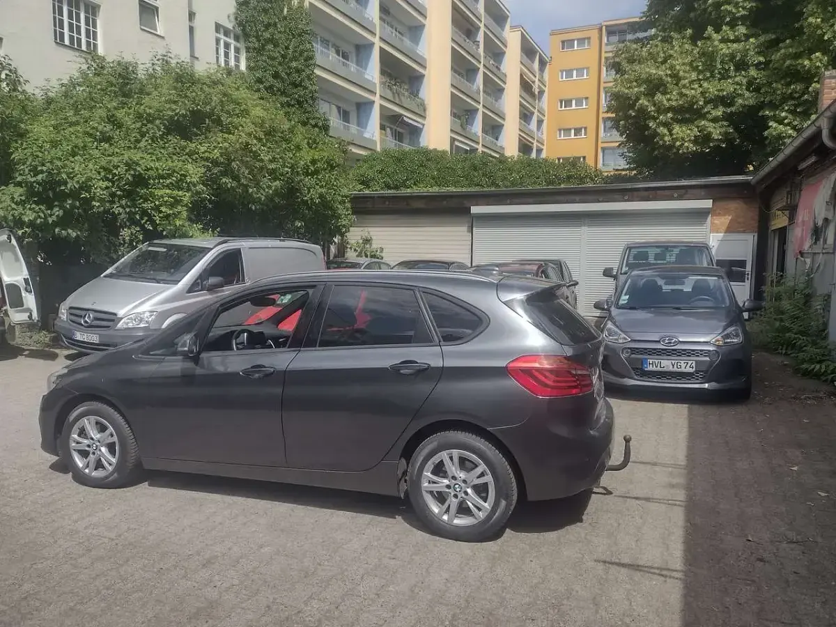 Gebraucht BMW 218 140 PS (102 kW) 2019 Grau Kombi