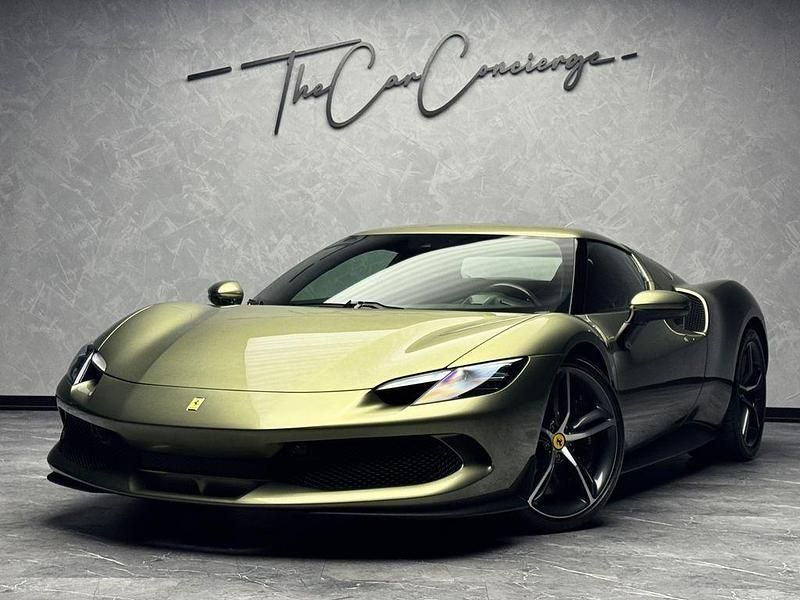 Gebraucht Ferrari 296 829 PS (609 kW) 2023 Grün