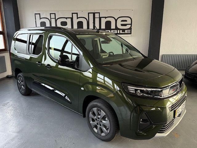 Grün Neu 2025 Opel Combo Life Elegance Van / Kleinbus | 32.280 € (Fairer Preis) - Bild 1/4