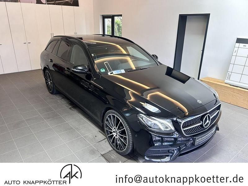 Ung. schwarz unilack Gebraucht 2018 Mercedes E400 AMG line Limousine | 21.990 € (Fairer Preis) - Bild 1/4