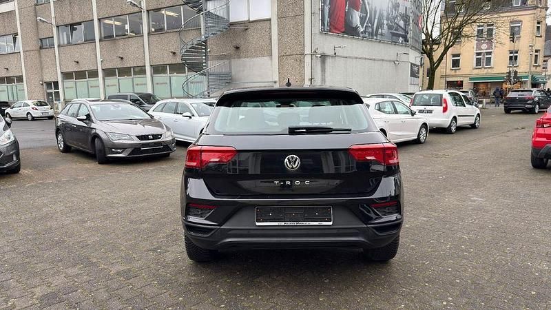 Second-hand VW T-Roc 116 CP (85 kW) 2019 Negru SUV