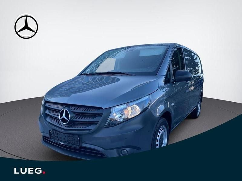 Gebraucht Mercedes Vito 136 PS (100 kW) 2021 Selenitgrau metallic Van