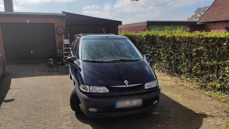 Second-hand Renault Espace 140 CP (102 kW) 2002 Albastru Monovolum