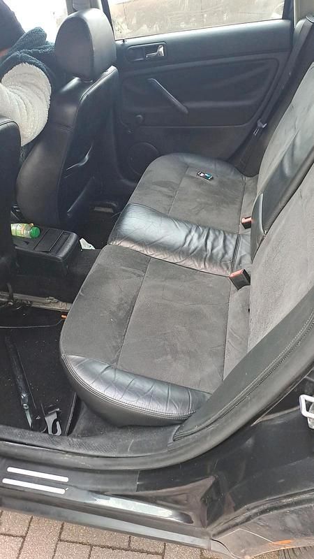 Gebraucht VW Passat 116 PS (85 kW) 2003 Schwarz Kombi