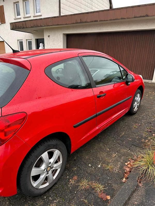 Gebraucht Peugeot 207 120 PS (88 kW) 2009 Rot Kleinwagen