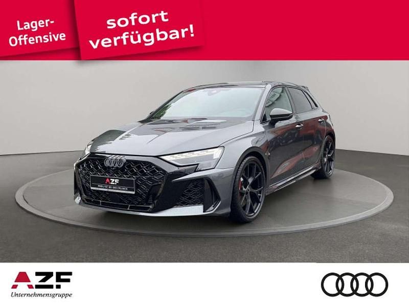 Daytonagrau perleffekt Neu 2025 Audi RS3 Kleinwagen | 91.275 € - Bild 1/4