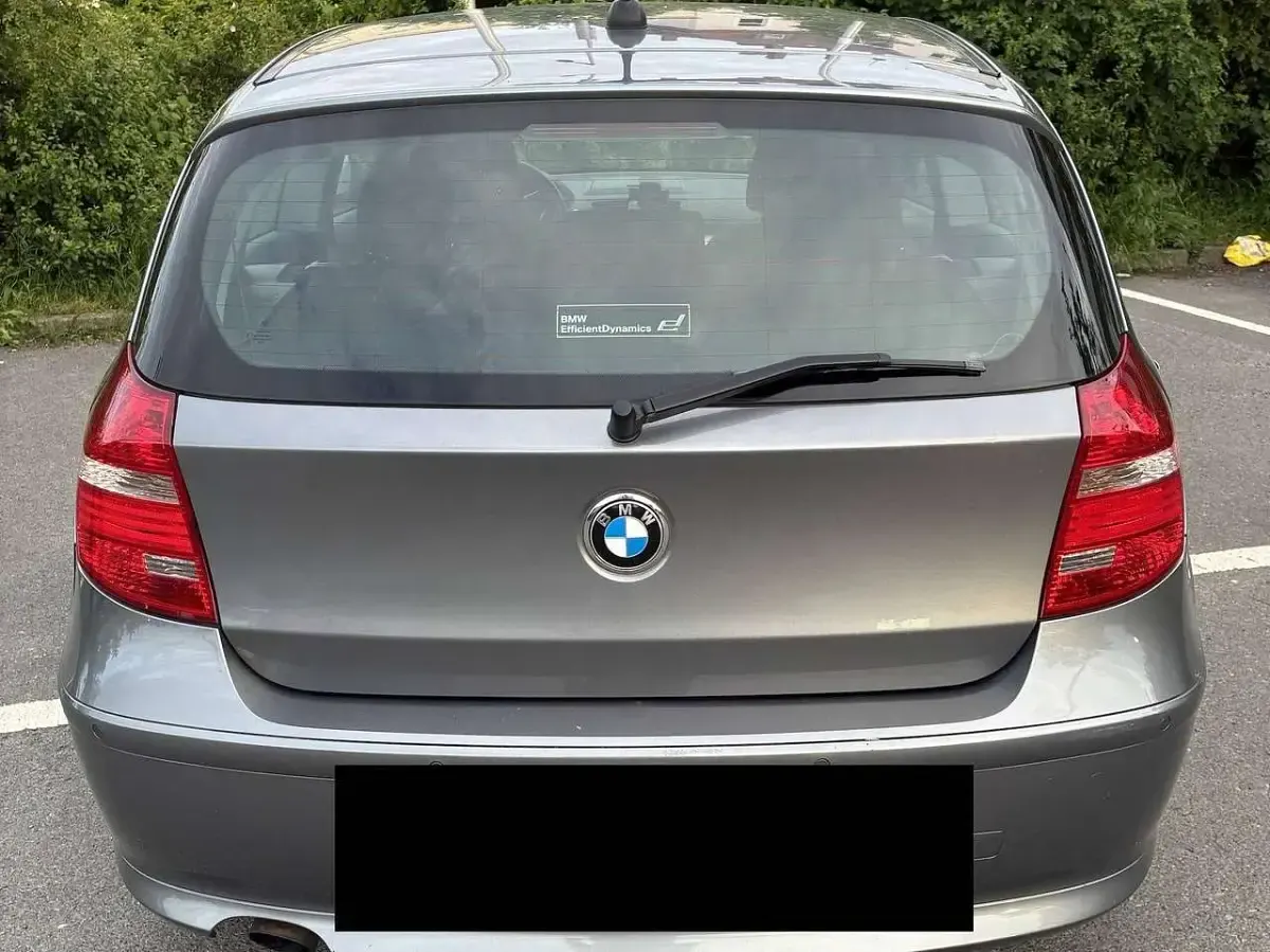 Gebraucht BMW 116 116 PS (85 kW) 2010 Grau Kleinwagen