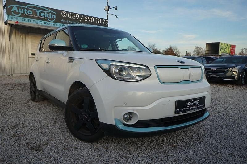 Weiß Gebraucht 2015 Kia Soul EV Spirit SUV | 9.950 € (Fairer Preis) - Bild 1/3