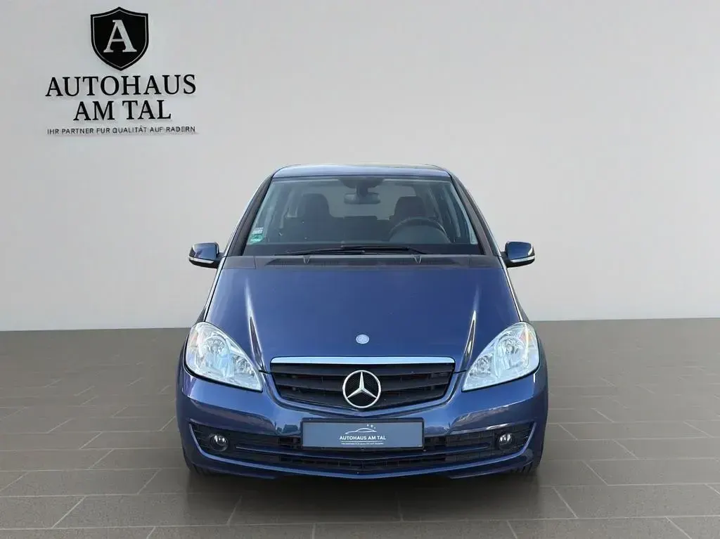 Gebraucht Mercedes A150 95 PS (69 kW) 2009 Blau Limousine