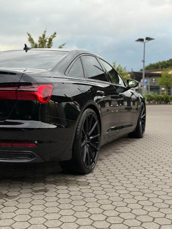 Schwarz Gebraucht 2020 Audi A6 Business Limousine | 31.500 € (Teuer) - Bild 1/4