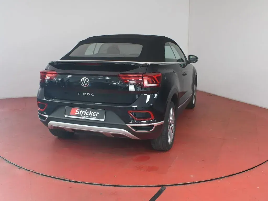 Gebraucht VW T-Roc Cabriolet Style 150 PS (110 kW) 2022 Deep black perleffekt schwarz (metallic) Cabrio