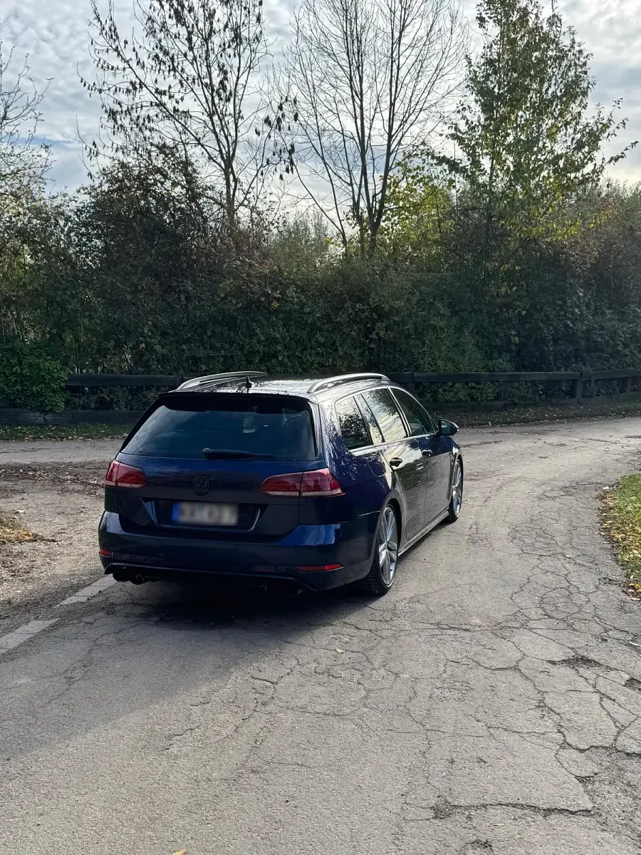 Gebraucht VW Golf VII R 310 PS (228 kW) 2018 Blau Kombi