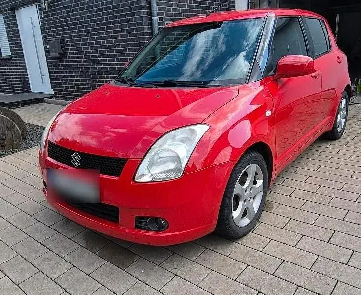 Gebraucht Suzuki Swift 92 PS (67 kW) 2005 Rot Kleinwagen