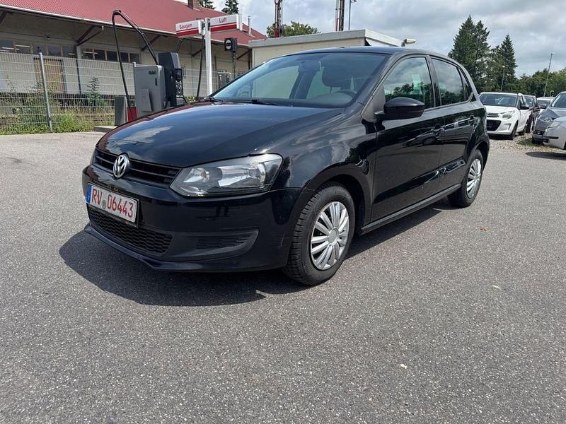 Schwarz Gebraucht 2010 VW Polo Trendline Limousine | 2.975 € (Guter Preis) - Bild 1/4