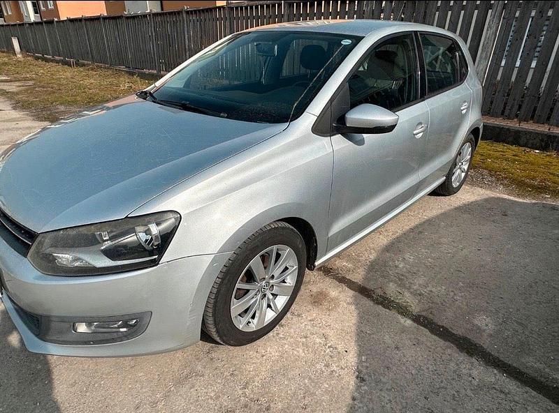 Gebraucht VW Polo 69 PS (50 kW) 2010 Silber Kleinwagen