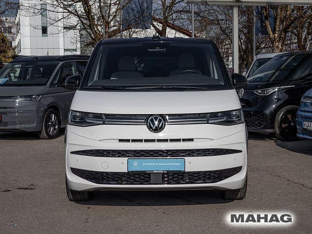 Gebraucht VW Multivan Life 150 PS (110 kW) 2025 Weiß Van
