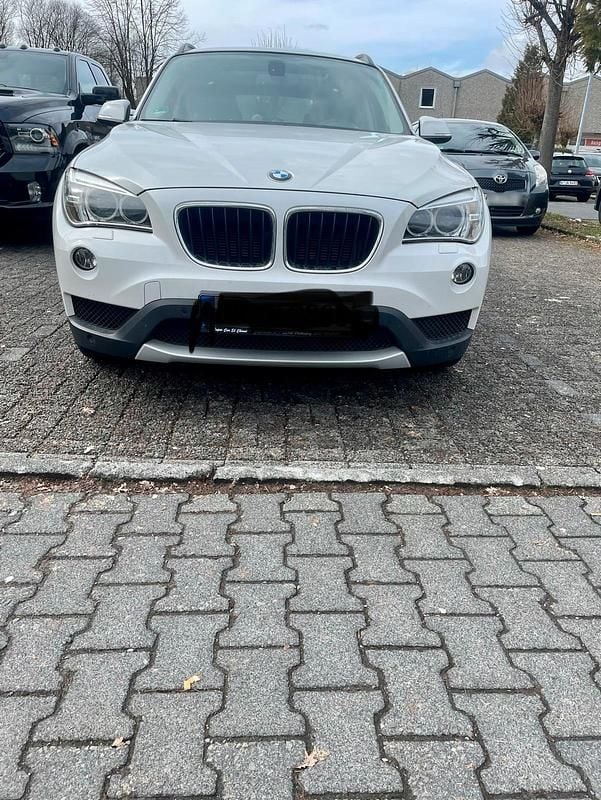 Gebraucht BMW X1 143 PS (105 kW) 2012 Weiß SUV