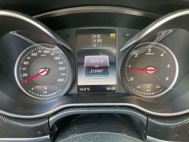 Blau Gebraucht 2015 Mercedes V220 Van / Kleinbus | 22.000 € (Guter Preis) - Bild 1/4