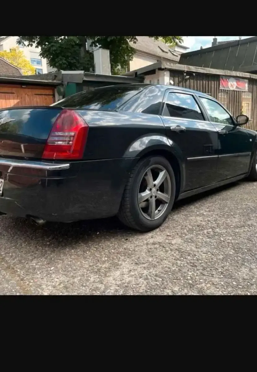 Gebraucht Chrysler 300C 218 PS (160 kW) 2006 Schwarz Limousine