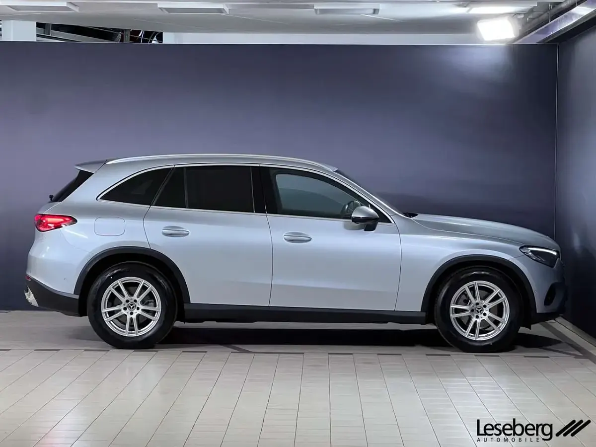 Gebraucht Mercedes GLC220 Avantgarde 197 PS (144 kW) 2025 Hightechsilber SUV