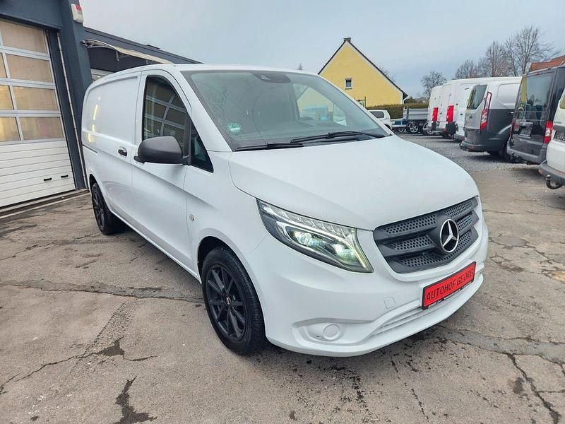 Gebraucht Mercedes Vito 190 PS (139 kW) 2016 Weiß Van